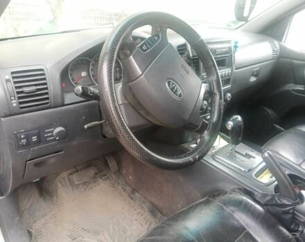 Киа Соренто 2006 в Кривом Роге на Automoto.ua Серый Киа Соренто, объемом двигателя 2.5 л и пробегом 300 тыс. км за 4300 $, фото 9 на Automoto.ua