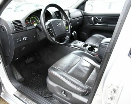 Сірий Кіа Соренто, об'ємом двигуна 2.5 л та пробігом 267 тис. км за 2300 $, фото 4 на Automoto.ua