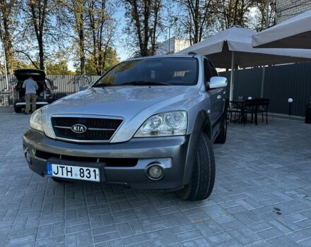 Серый Киа Соренто, объемом двигателя 2.5 л и пробегом 200 тыс. км за 4700 $, фото 1 на Automoto.ua