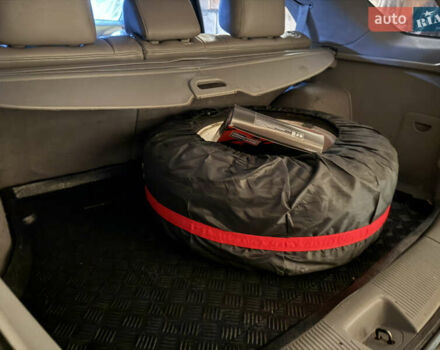 Серый Киа Соренто, объемом двигателя 2.4 л и пробегом 253 тыс. км за 6500 $, фото 9 на Automoto.ua