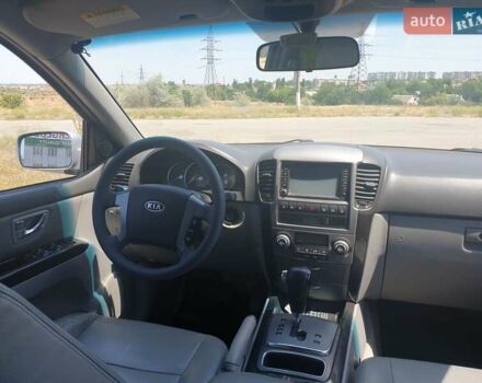 Сірий Кіа Соренто, об'ємом двигуна 2.5 л та пробігом 228 тис. км за 7100 $, фото 5 на Automoto.ua