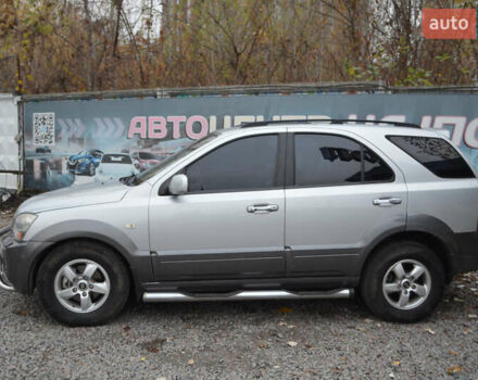 Серый Киа Соренто, объемом двигателя 2.5 л и пробегом 129 тыс. км за 7700 $, фото 6 на Automoto.ua