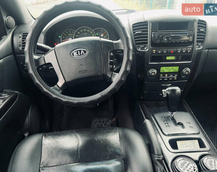 Серый Киа Соренто, объемом двигателя 2.5 л и пробегом 343 тыс. км за 6499 $, фото 10 на Automoto.ua