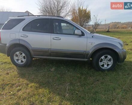 Серый Киа Соренто, объемом двигателя 2.5 л и пробегом 300 тыс. км за 7500 $, фото 13 на Automoto.ua
