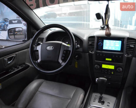 Серый Киа Соренто, объемом двигателя 2.5 л и пробегом 129 тыс. км за 7700 $, фото 9 на Automoto.ua