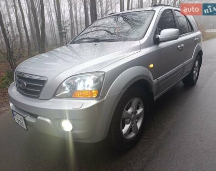 Серый Киа Соренто, объемом двигателя 2.5 л и пробегом 237 тыс. км за 8844 $, фото 4 на Automoto.ua