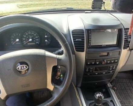 Серый Киа Соренто, объемом двигателя 2.5 л и пробегом 288 тыс. км за 3900 $, фото 7 на Automoto.ua