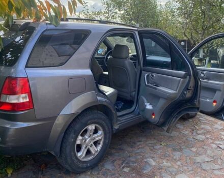 Киа Соренто 2006 в Нетешине на Automoto.ua Серый Киа Соренто, объемом двигателя 2.5 л и пробегом 260 тыс. км за 4400 $, фото 5 на Automoto.ua