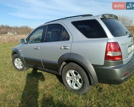 Серый Киа Соренто, объемом двигателя 2.5 л и пробегом 300 тыс. км за 7500 $, фото 7 на Automoto.ua