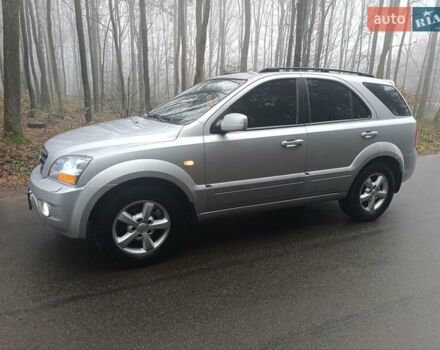 Серый Киа Соренто, объемом двигателя 2.5 л и пробегом 237 тыс. км за 8844 $, фото 5 на Automoto.ua