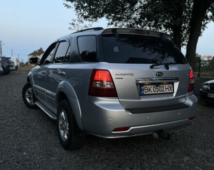 Сірий Кіа Соренто, об'ємом двигуна 2.5 л та пробігом 294 тис. км за 8999 $, фото 3 на Automoto.ua