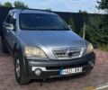 Серый Киа Соренто, объемом двигателя 2.5 л и пробегом 300 тыс. км за 2700 $, фото 2 на Automoto.ua