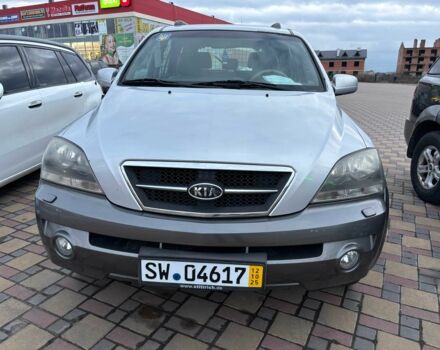 Серый Киа Соренто, объемом двигателя 2.5 л и пробегом 225 тыс. км за 4300 $, фото 3 на Automoto.ua