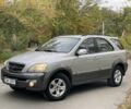 Киа Соренто 2006 в Синельниковом на Automoto.ua Серый Киа Соренто, объемом двигателя 2.5 л и пробегом 309 тыс. км за 3950 $, фото 1 на Automoto.ua