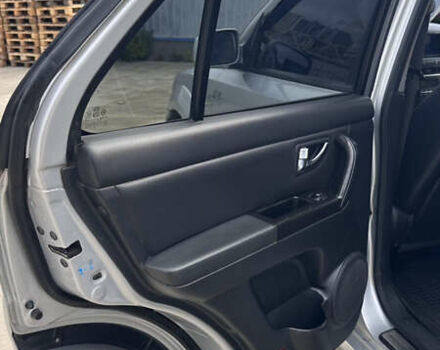 Серый Киа Соренто, объемом двигателя 2.5 л и пробегом 240 тыс. км за 8500 $, фото 10 на Automoto.ua