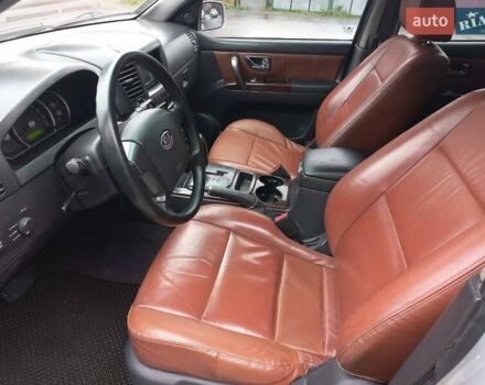 Сірий Кіа Соренто, об'ємом двигуна 2.5 л та пробігом 305 тис. км за 8500 $, фото 3 на Automoto.ua