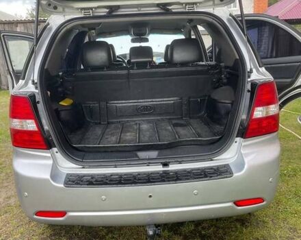 Серый Киа Соренто, объемом двигателя 2.5 л и пробегом 219 тыс. км за 8500 $, фото 8 на Automoto.ua