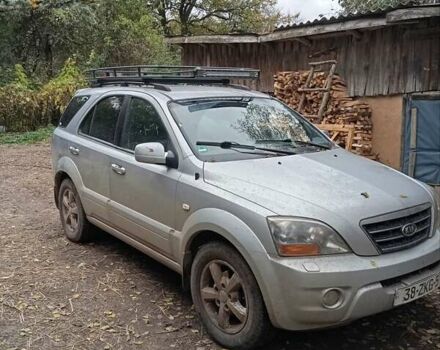 Серый Киа Соренто, объемом двигателя 2.5 л и пробегом 250 тыс. км за 4200 $, фото 3 на Automoto.ua