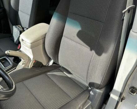 Серый Киа Соренто, объемом двигателя 2.5 л и пробегом 260 тыс. км за 5300 $, фото 14 на Automoto.ua