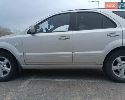 Сірий Кіа Соренто, об'ємом двигуна 2.5 л та пробігом 334 тис. км за 8200 $, фото 1 на Automoto.ua