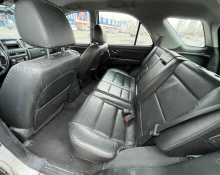 Серый Киа Соренто, объемом двигателя 2.5 л и пробегом 217 тыс. км за 4600 $, фото 9 на Automoto.ua