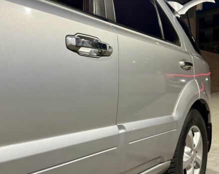 Серый Киа Соренто, объемом двигателя 2.5 л и пробегом 222 тыс. км за 4790 $, фото 7 на Automoto.ua