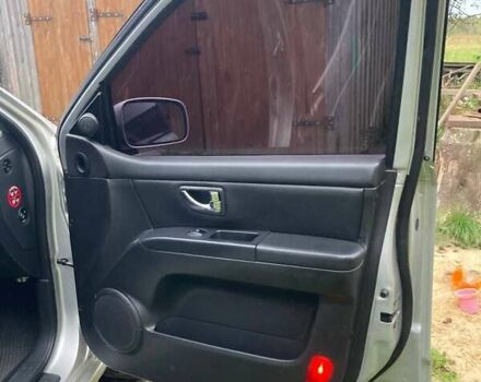 Серый Киа Соренто, объемом двигателя 2.5 л и пробегом 230 тыс. км за 8500 $, фото 13 на Automoto.ua