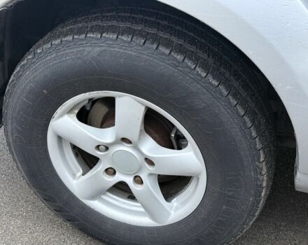 Сірий Кіа Соренто, об'ємом двигуна 2.5 л та пробігом 300 тис. км за 6000 $, фото 21 на Automoto.ua