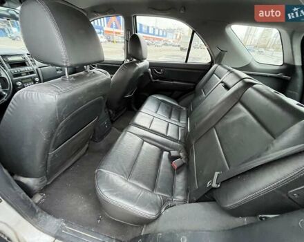 Серый Киа Соренто, объемом двигателя 2.5 л и пробегом 217 тыс. км за 4600 $, фото 9 на Automoto.ua