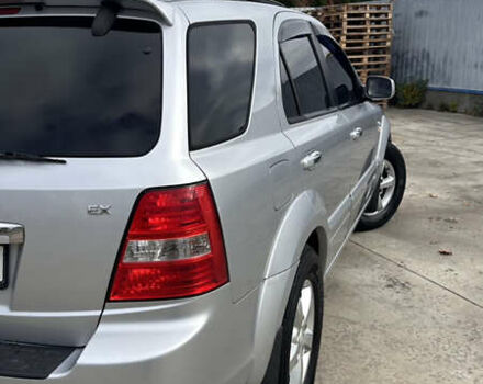 Серый Киа Соренто, объемом двигателя 2.5 л и пробегом 240 тыс. км за 8500 $, фото 5 на Automoto.ua