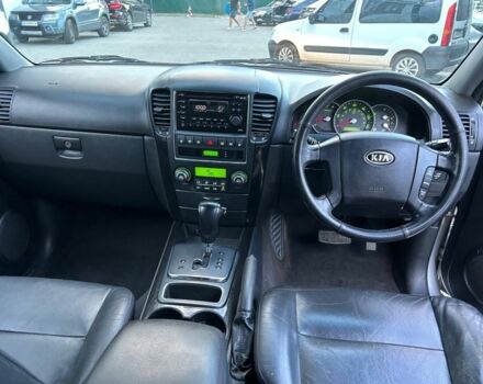 Серый Киа Соренто, объемом двигателя 2.5 л и пробегом 144 тыс. км за 3799 $, фото 8 на Automoto.ua