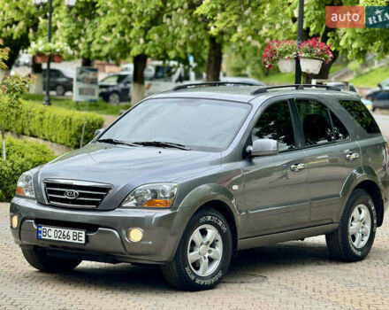 Сірий Кіа Соренто, об'ємом двигуна 2.5 л та пробігом 215 тис. км за 8200 $, фото 3 на Automoto.ua