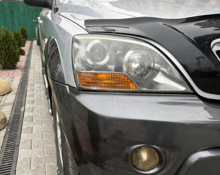 Серый Киа Соренто, объемом двигателя 2.5 л и пробегом 157 тыс. км за 7500 $, фото 2 на Automoto.ua