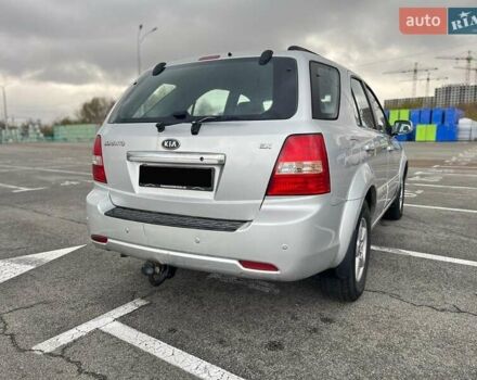 Серый Киа Соренто, объемом двигателя 2.5 л и пробегом 217 тыс. км за 4600 $, фото 7 на Automoto.ua