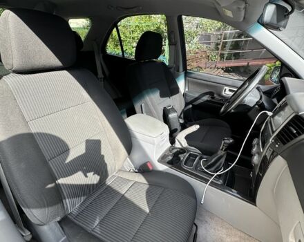 Серый Киа Соренто, объемом двигателя 2.5 л и пробегом 260 тыс. км за 5300 $, фото 12 на Automoto.ua