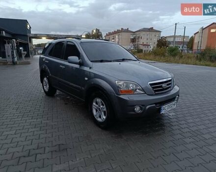 Серый Киа Соренто, объемом двигателя 2.5 л и пробегом 308 тыс. км за 7800 $, фото 5 на Automoto.ua