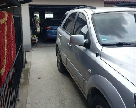 Серый Киа Соренто, объемом двигателя 2.5 л и пробегом 250 тыс. км за 4200 $, фото 4 на Automoto.ua