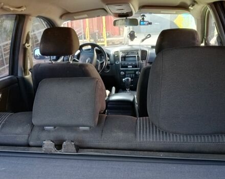 Сірий Кіа Соренто, об'ємом двигуна 2.5 л та пробігом 270 тис. км за 8300 $, фото 6 на Automoto.ua