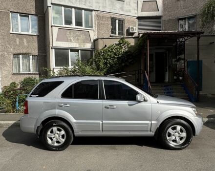 Серый Киа Соренто, объемом двигателя 2.5 л и пробегом 260 тыс. км за 5300 $, фото 5 на Automoto.ua