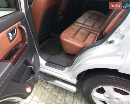 Сірий Кіа Соренто, об'ємом двигуна 2.5 л та пробігом 305 тис. км за 8500 $, фото 4 на Automoto.ua