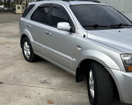 Серый Киа Соренто, объемом двигателя 2.5 л и пробегом 240 тыс. км за 8500 $, фото 1 на Automoto.ua