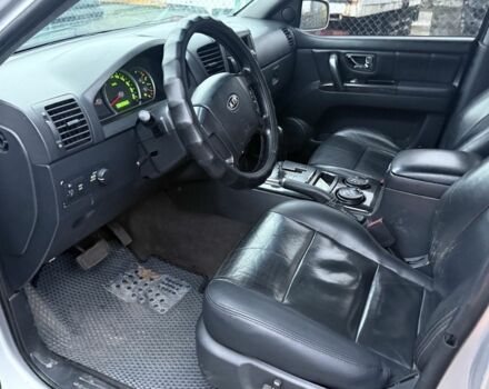 Сірий Кіа Соренто, об'ємом двигуна 2.5 л та пробігом 300 тис. км за 6000 $, фото 10 на Automoto.ua