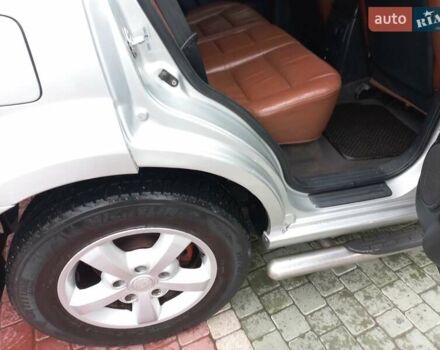 Сірий Кіа Соренто, об'ємом двигуна 2.5 л та пробігом 305 тис. км за 8500 $, фото 2 на Automoto.ua