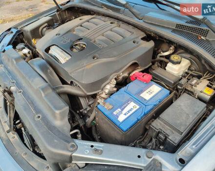 Серый Киа Соренто, объемом двигателя 2.5 л и пробегом 290 тыс. км за 8500 $, фото 8 на Automoto.ua