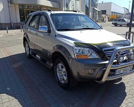 Серый Киа Соренто, объемом двигателя 3.3 л и пробегом 226 тыс. км за 7500 $, фото 3 на Automoto.ua