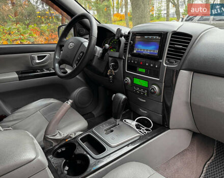 Серый Киа Соренто, объемом двигателя 2.5 л и пробегом 251 тыс. км за 7490 $, фото 26 на Automoto.ua