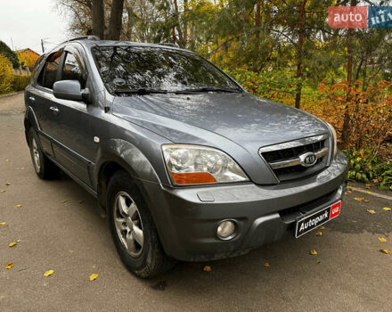 Серый Киа Соренто, объемом двигателя 2.5 л и пробегом 251 тыс. км за 7490 $, фото 2 на Automoto.ua