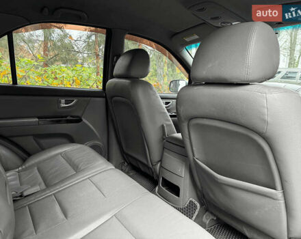 Серый Киа Соренто, объемом двигателя 2.5 л и пробегом 251 тыс. км за 7490 $, фото 23 на Automoto.ua