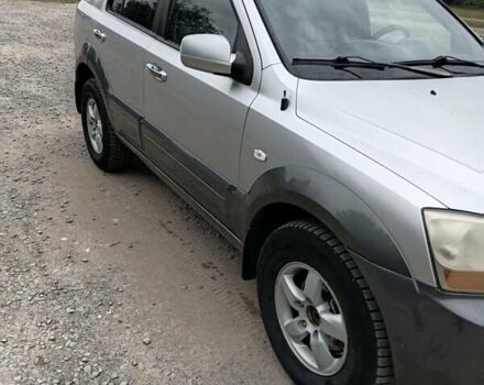 Серый Киа Соренто, объемом двигателя 2.5 л и пробегом 257 тыс. км за 9200 $, фото 5 на Automoto.ua