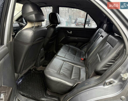 Сірий Кіа Соренто, об'ємом двигуна 2.5 л та пробігом 240 тис. км за 9000 $, фото 9 на Automoto.ua